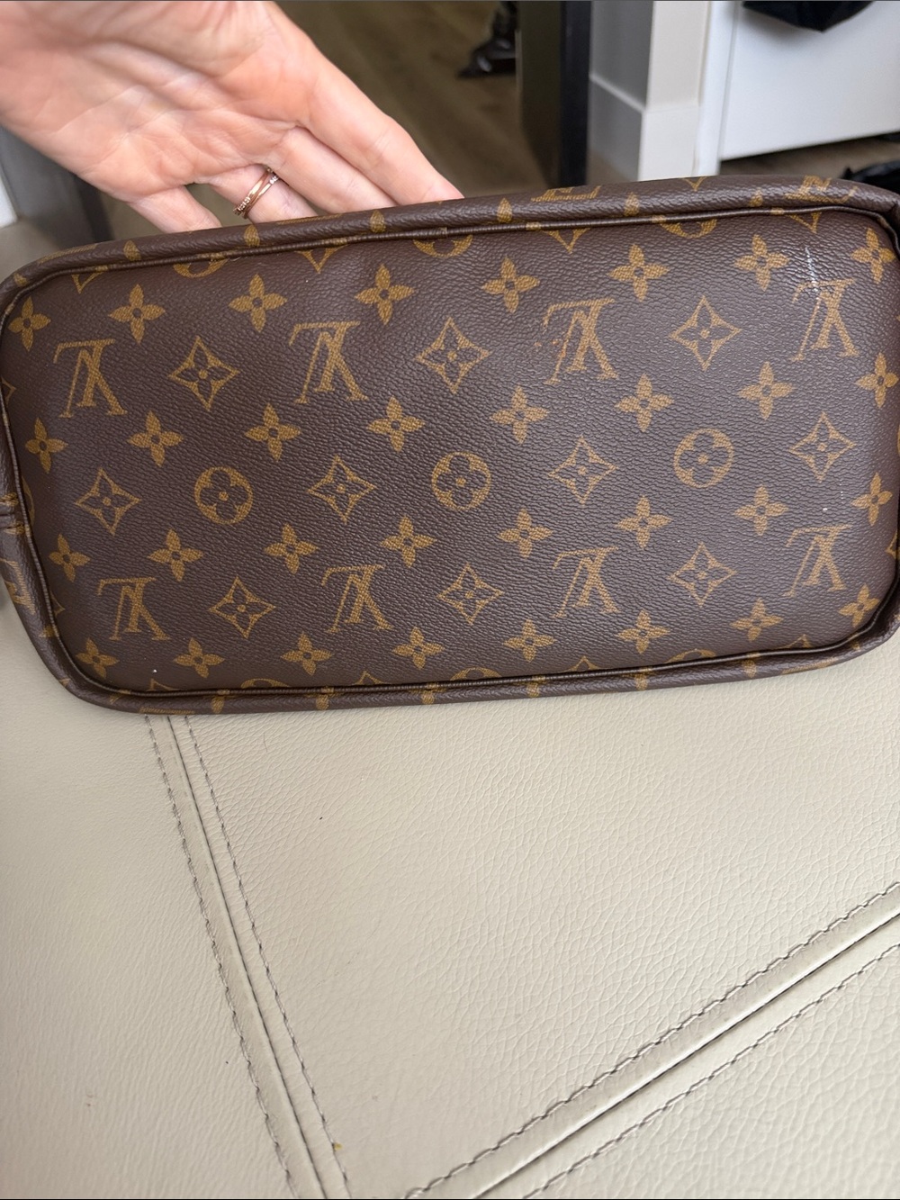 Louis Vuitton Monogram Canvas Tote with Hot Pink Trim - Picture 5 of 12